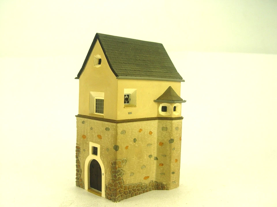 Trafohaus Spinas - Bemo HO Fertigmodell 1:87 - 6902000 #E gebr.