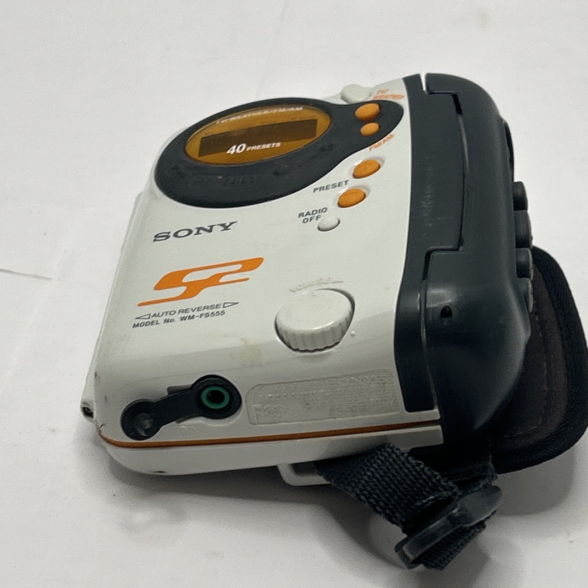 SONY Walkman S2 Sports WM-FS555 Radio Cassette Player AM/FM Radio