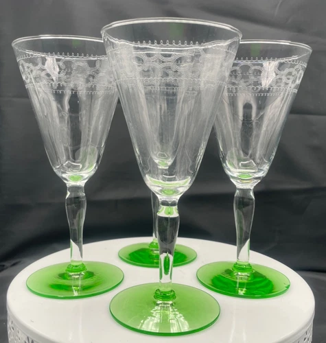 Vintage Depression Uranium Wine Glass Green Base Scroll Etched Set Of 4 Four