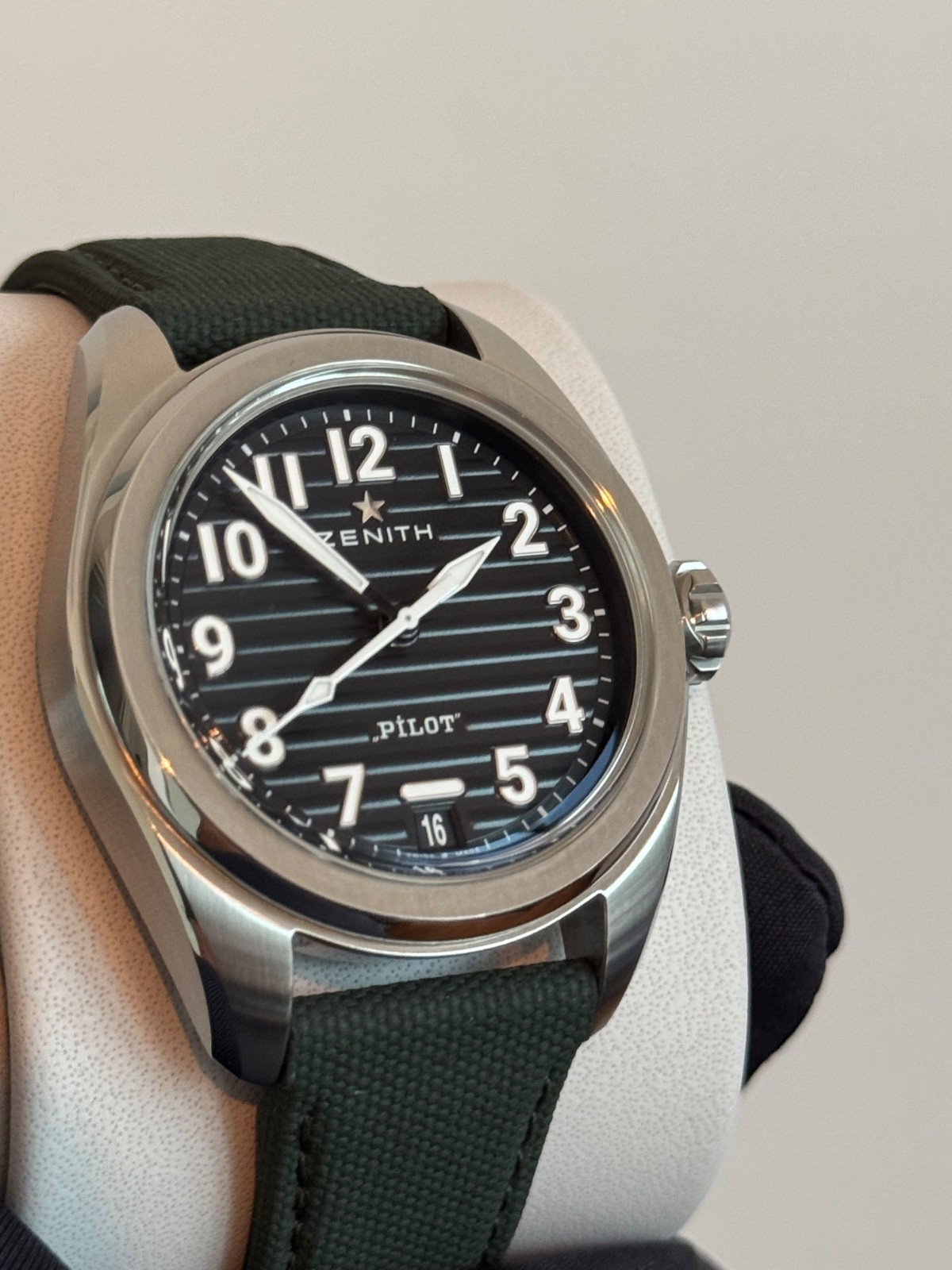 Zenith Pilot Automatic (CURRENT MODEL) - RRP £7,1… - image 18