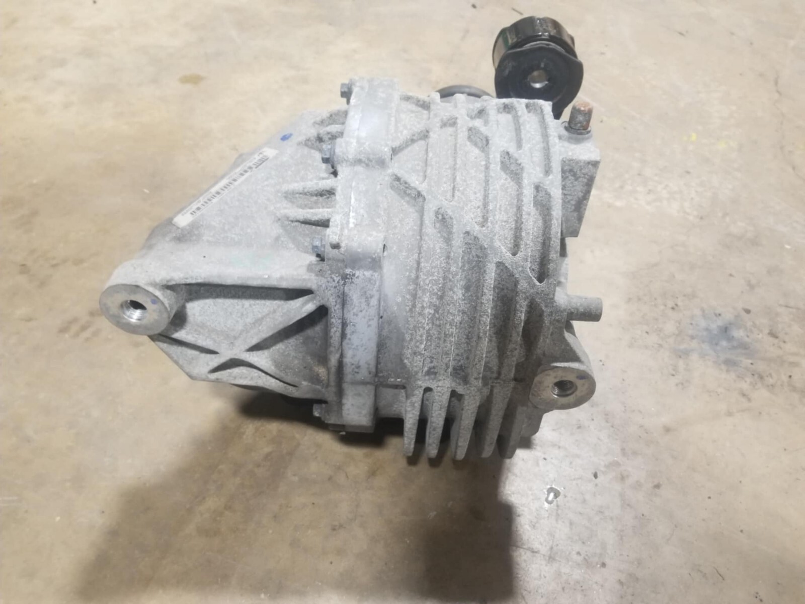 Rear Differential Carrier Used OEM 2014 Maserati Ghibli 670009608 2015 2016 2017