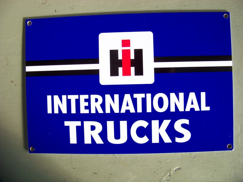 International Trucks porcelin sign