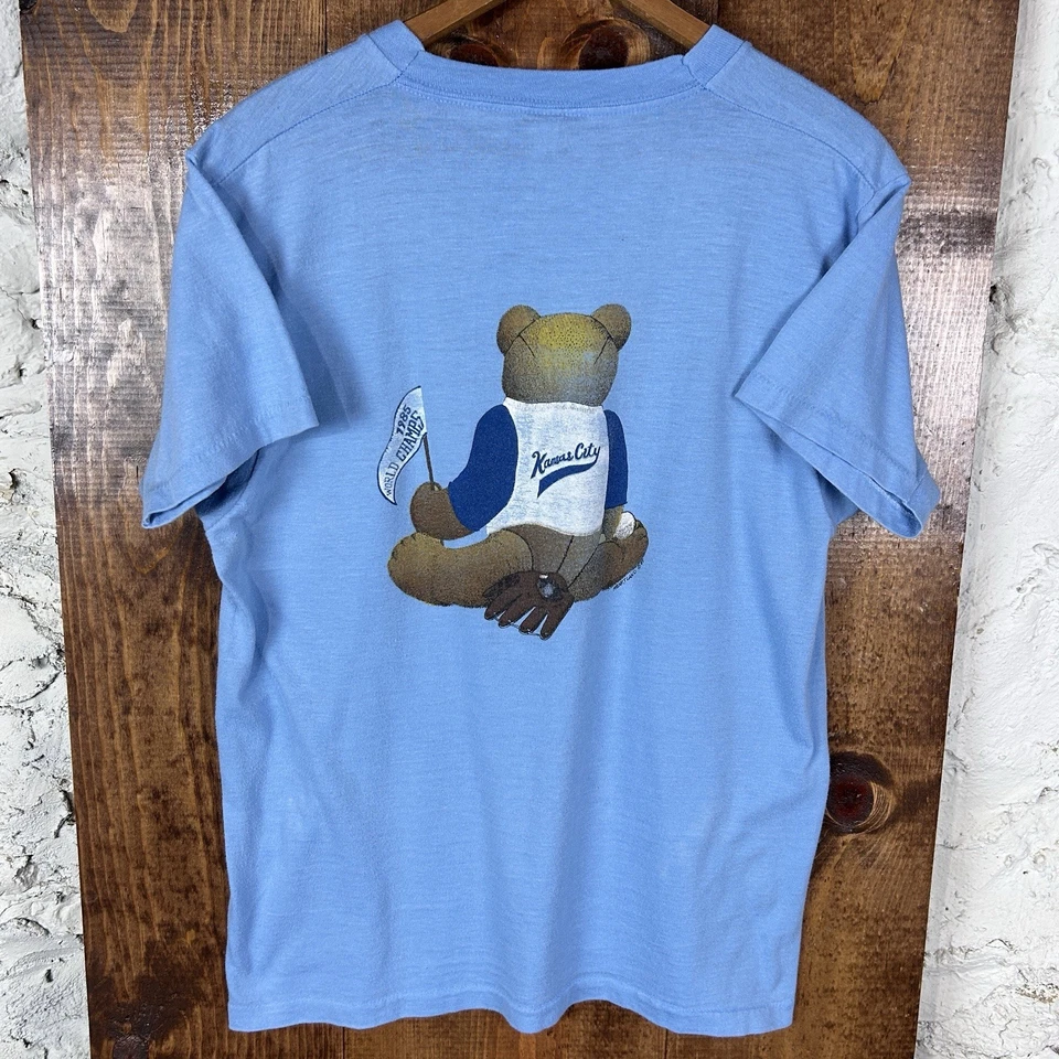 Linda camiseta de los Reales de Kansas City para mujer M 1985 campeones de la Serie Mundial oso de peluche Foto 2 de 4