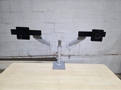 Humanscale M/FLEX M2.1 Dual Monitor Desk Mount, Tilt & Rotate, VESA, up to 36.6''