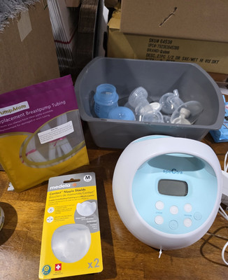 PumpMom Medela Spectra S1 plus breast, Tubing & Nipple Shields. All included