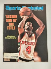 Sports Illustrated Magazine Feb 22 1982 Milwaukee's Sidney Moncrief #95