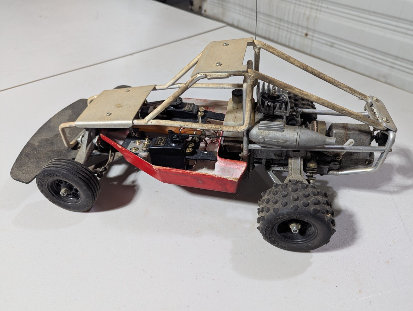 Kyosho Wildcat Vintage Nitro Buggy 1/10 1980