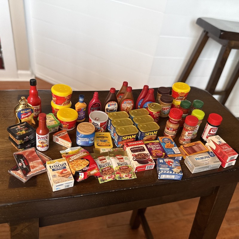 Zuru surprise FOOD  SET mini brands- 53 Pieces. Collectible