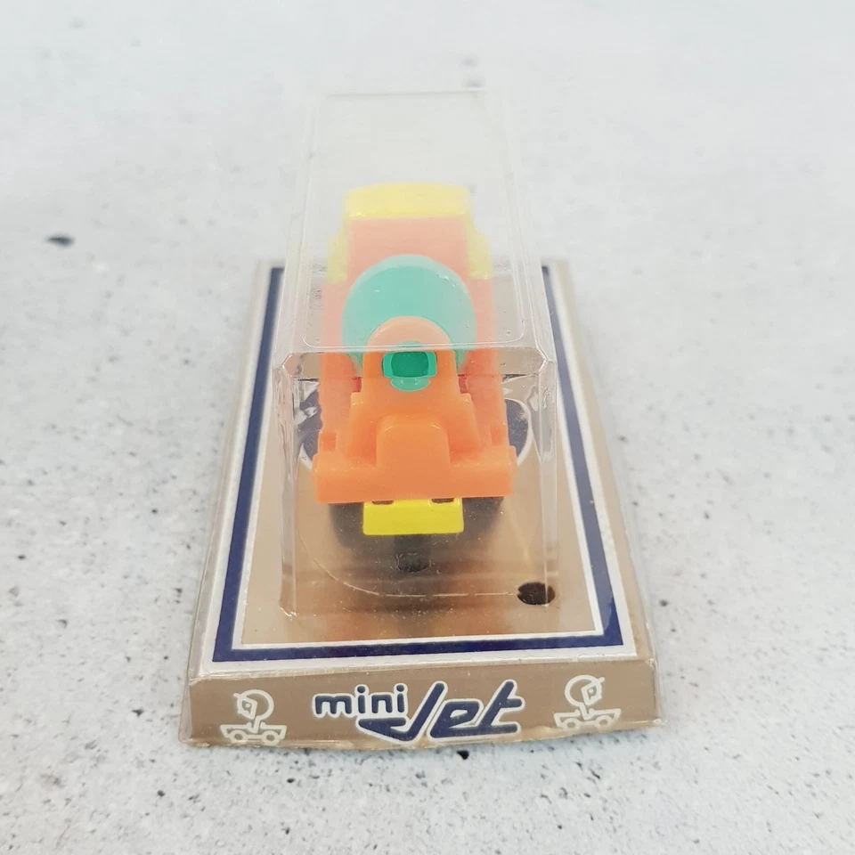 De colección - Mini Jet De Norev Diecast Truck 446 Renault RVI BETONNIERE Foto 4 de 4