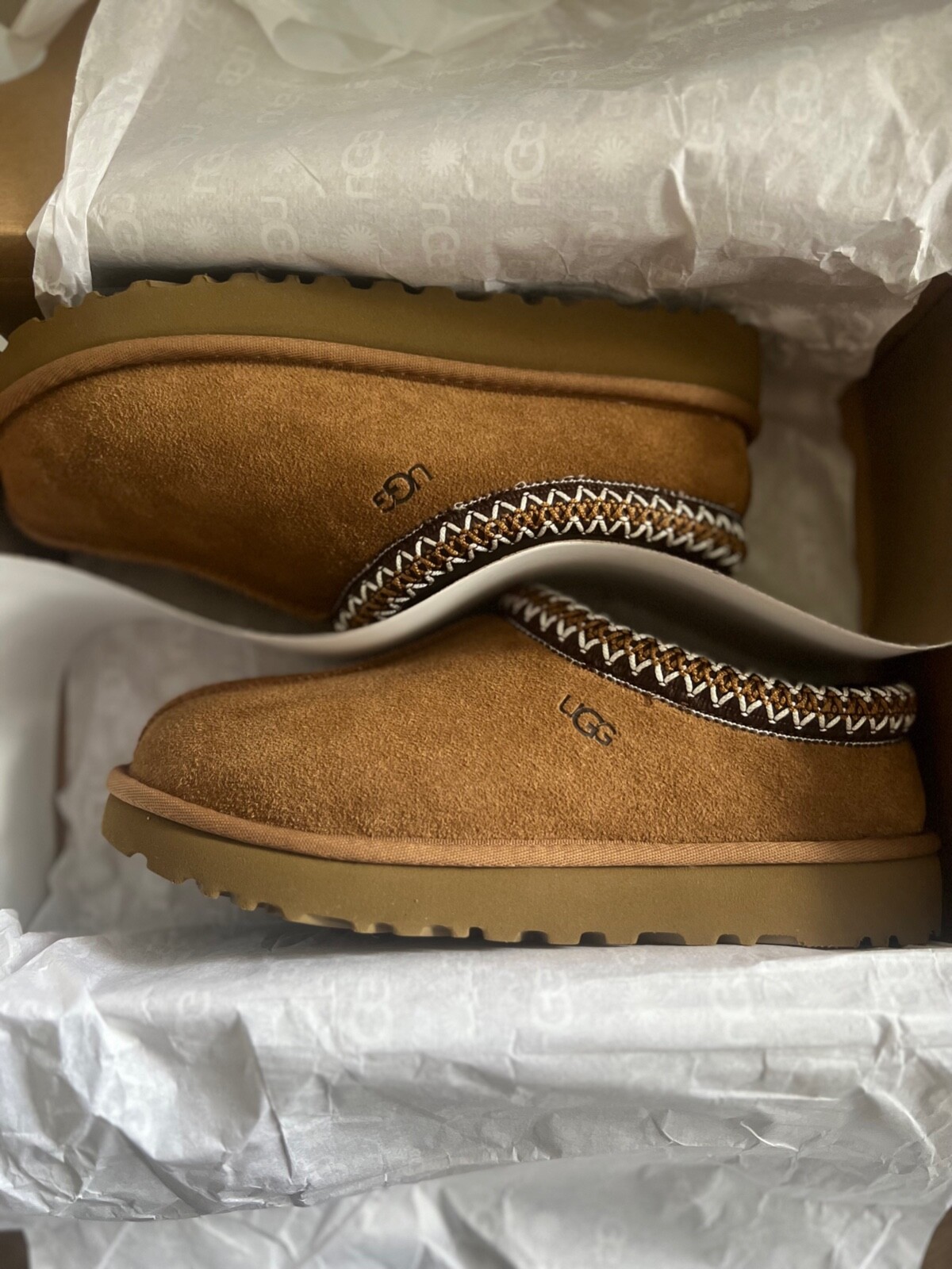 UGG Women's Tasman Slipper Sz 6 Chestnut NEW IN BOX