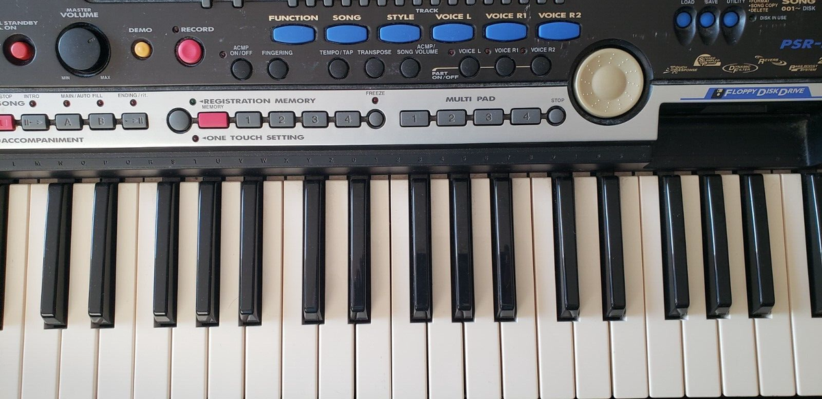 Yamaha PSR 540 Keyboard w/ Case | eBay
