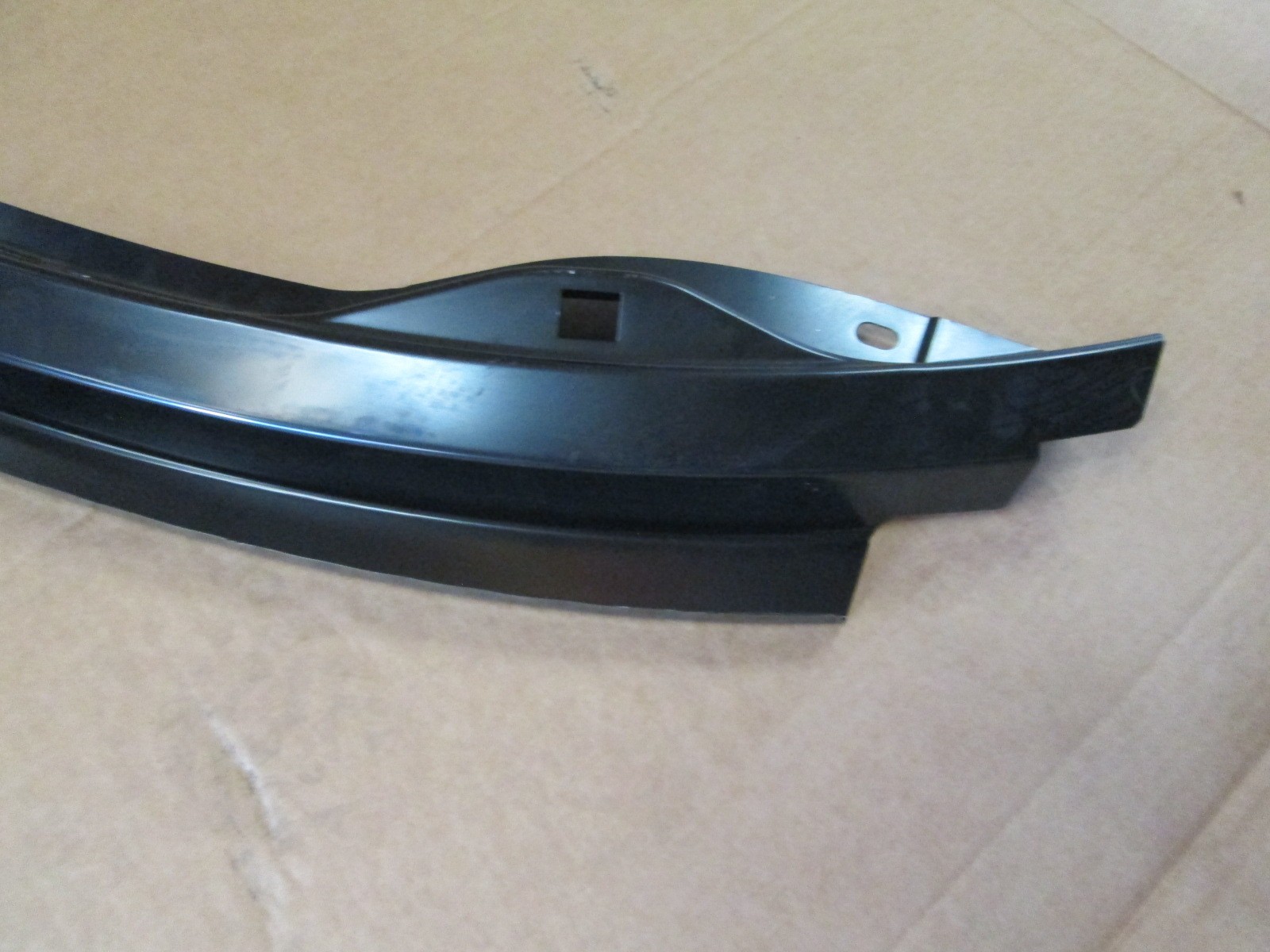 Maserati Ghibli - Rear Window Cross Member # 673001710