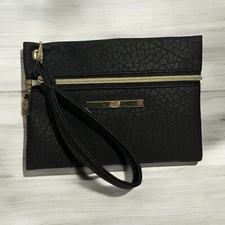 JONES NEW YORK Wristlet Wallet Bag Black NWOT Charging Pouch