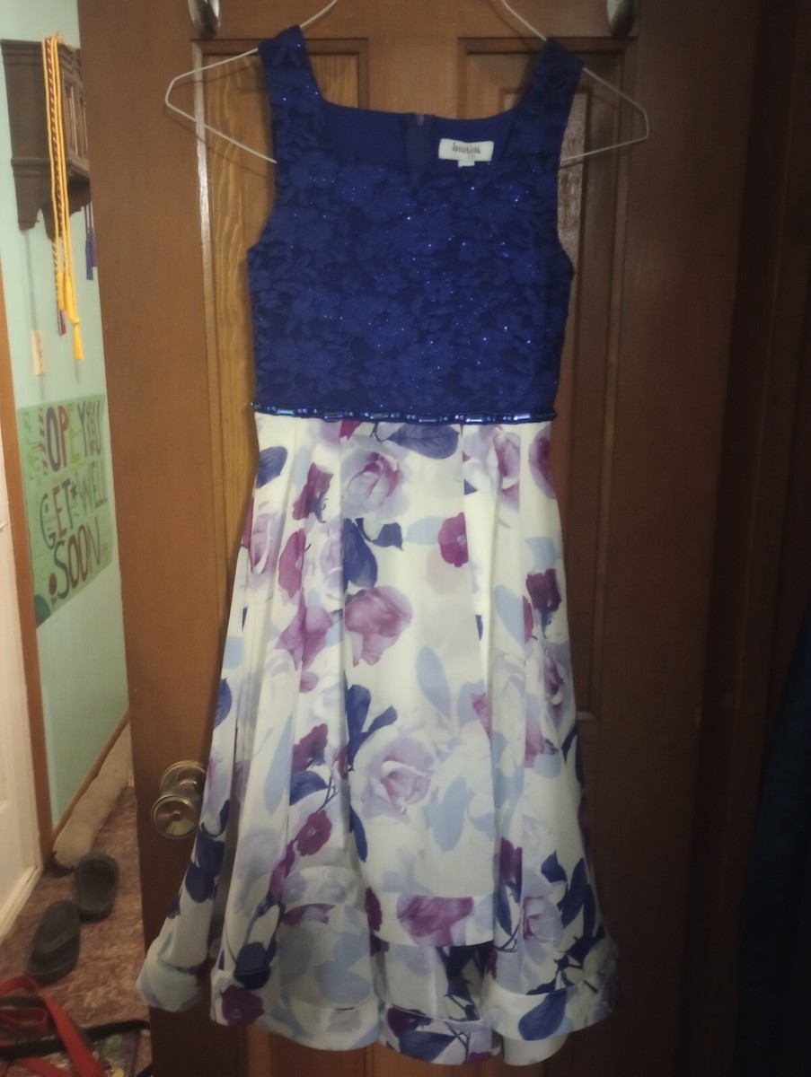 blue and purple dress or white and gold Why did some people see a gold and white dress?