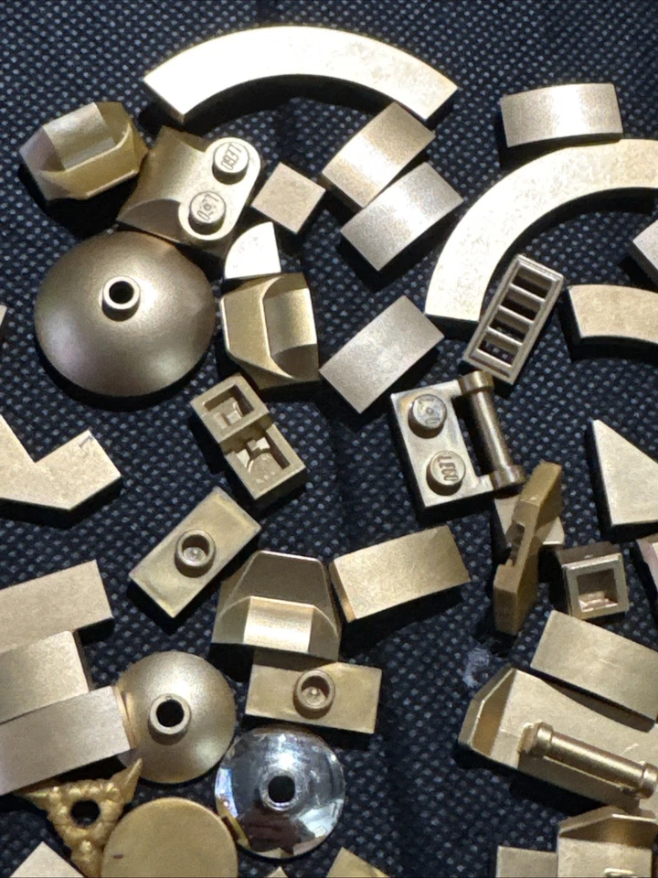Lego piezas metálicas de oro. ¡Increíble lote de piezas brillantes de 1,9 oz! Foto 4 de 4