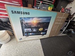 Samsung U7900F 65in Crystal UHD 4K Smart TV HDR 4K Upscaling