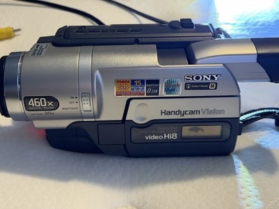 Sony Handycam Vision CCD-TRV308 Hi8 Camcorder 20x/460x 2.5in NightShot A/V