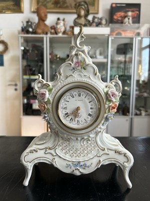 Lindner Regent Tischuhr Uhr Porzellan Handbemalt Th. Schmidt Rokoko Stil