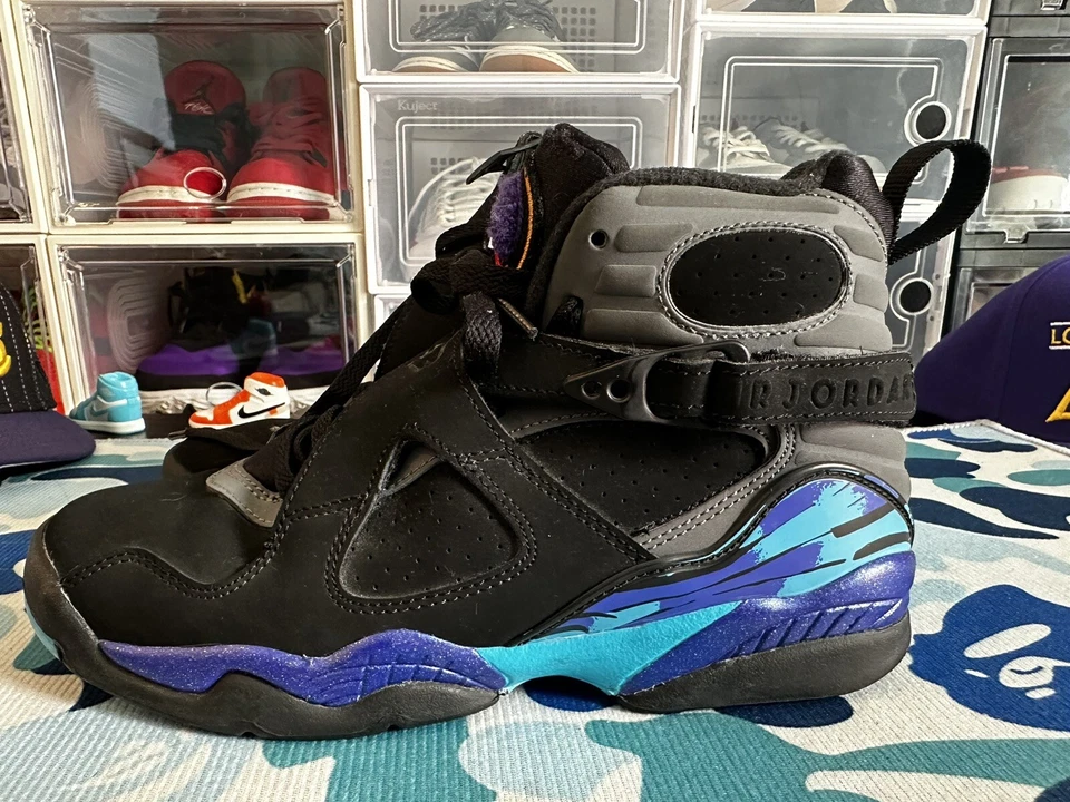 Jordan 8 Retro Aqua 5.5Y/7 Women’s - Image 4 of 4