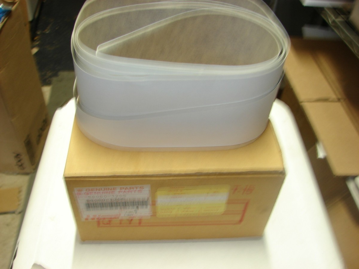 Genuine NOS Kawasaki PATTERN HULL RH LH 56060-1206 56060-1205