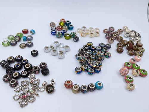 Lot of Mixed Variety Glass Beads & Jewelry ,Murano 134 pz