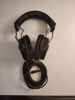 Beyerdynamic DT 990 Pro 250 Ohm Open-Back Headphones In Good Condition 