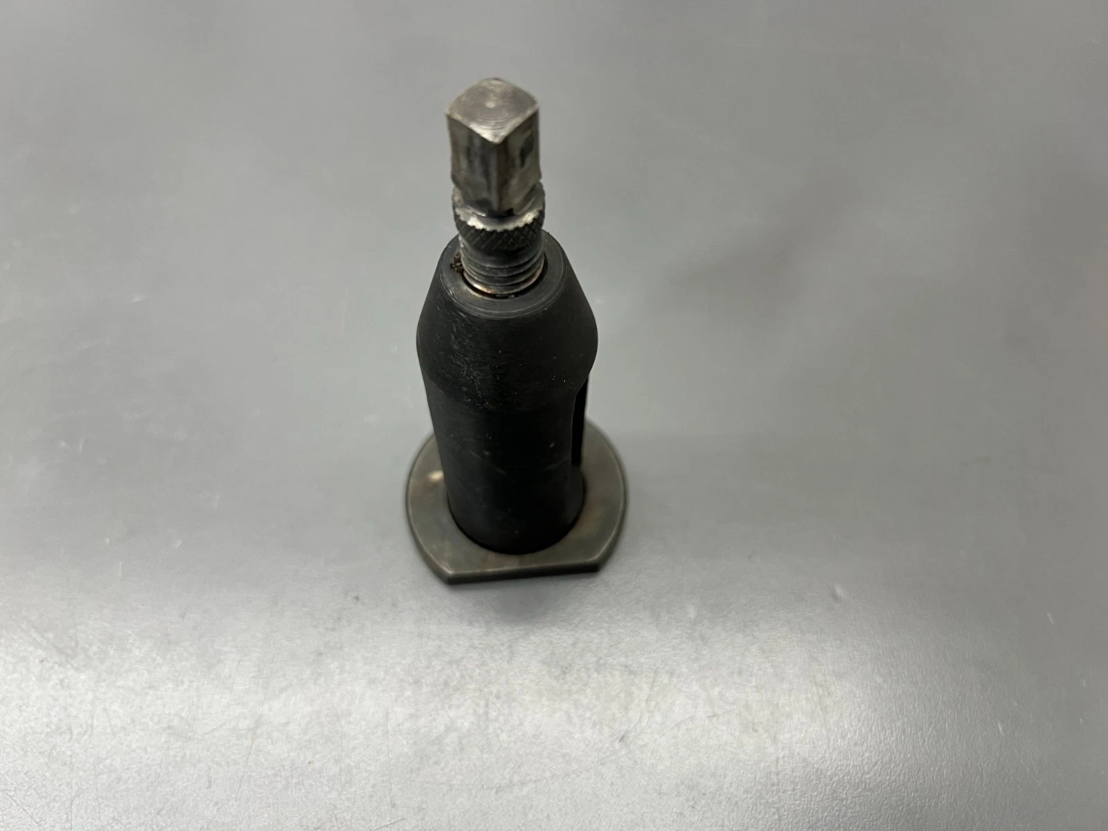 (u) VINTAGE MACHINIST LATHE LANTERN TOOL POST HOLDER 9/16" CAP