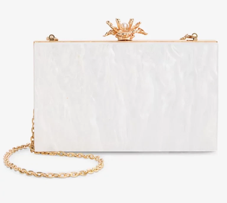 I.n.c. Bandolera clutch floral International Concepts Prlz acrílico dorado Foto 2 de 4