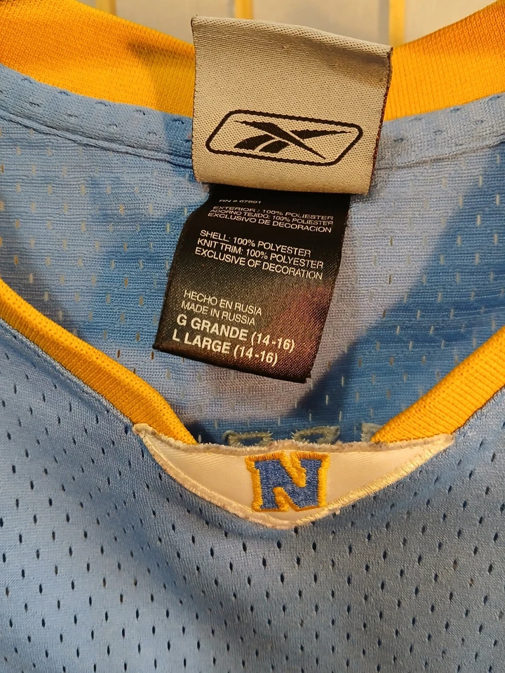Vintage Carmelo Anthony Denver Nuggets Reebok Jersey armpit to armpit 16in - Image 4 of 4