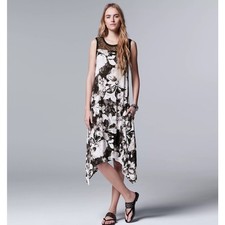 Simply Vera Vera Wang Black and White Floral Lace Handkerchief Dress