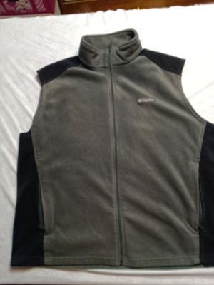 Columbia Men's Full Zip Vest w/ Zipped Pockets Stand-Up Collar Gray/Black XXL