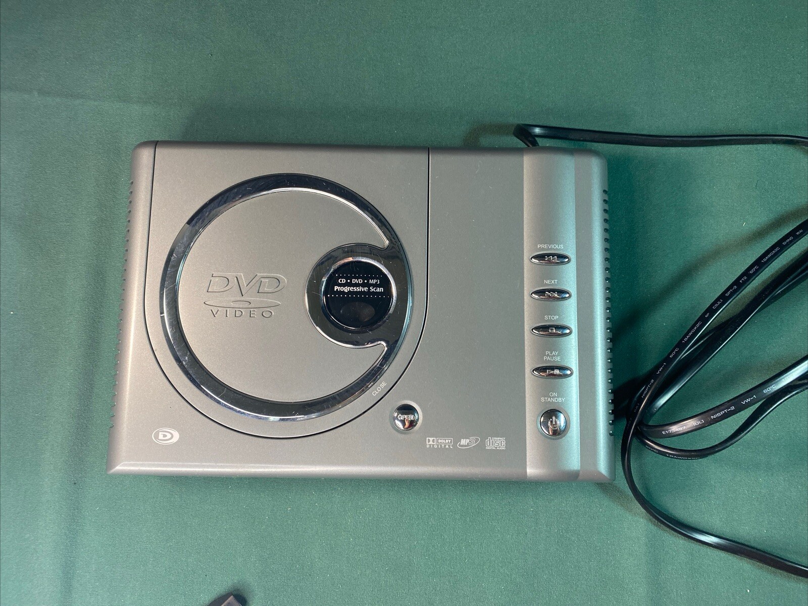 Dolby Laboratories Gray Silver DVD MP3 CD Mini Player 2007 Fully Tested