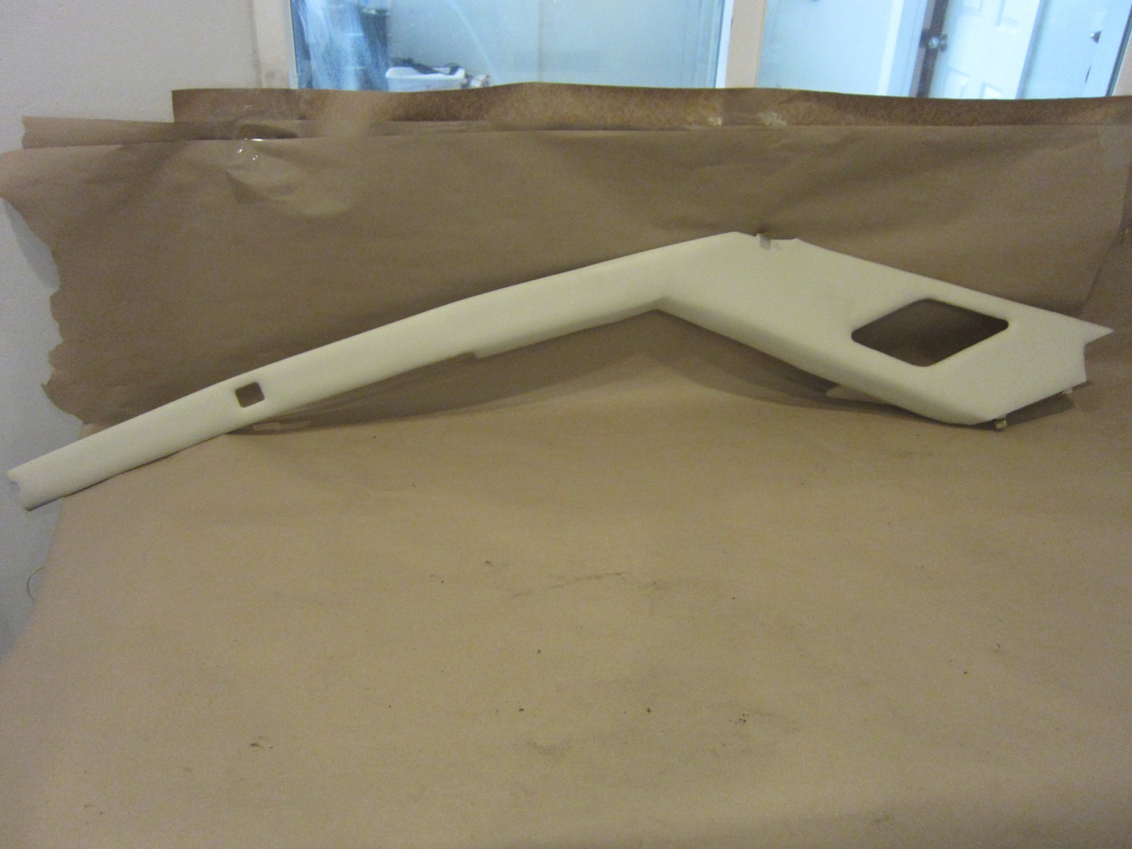Ferrari 400i Interior Rh Side Moulding Leather Part# 257-64-100-10