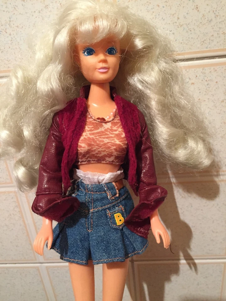 BARBIE CUORE BATTE GIOCHI PREZIOSI - Immagine 2 di 2