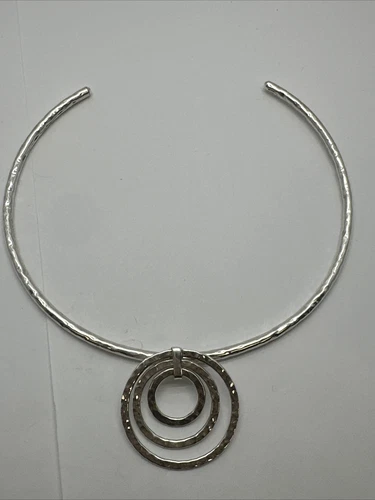 Vintage JRI Mexico 925 S.S. Hammered Collar Necklace & Matching 3 Ring Pendant.