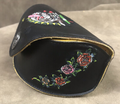 Sunglass Case By Ed Hardy Vintage Embroidered Bulldog Skull Felt Line EHS-006 ED HARDY LEATHER EMBROIDERED EYE GLASSES SUN GLASSES CASE  main image 4