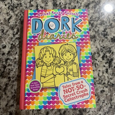Dork Diaries 12 : Tales from a Not-So-Secret Crush Catastrophe by
