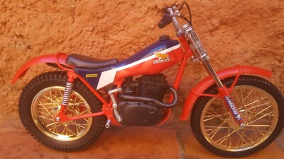 HONDA TLR 1:6 SCALE NEW REPLICA HONDA TLR 200 SCALE 1:6 VERY NICE