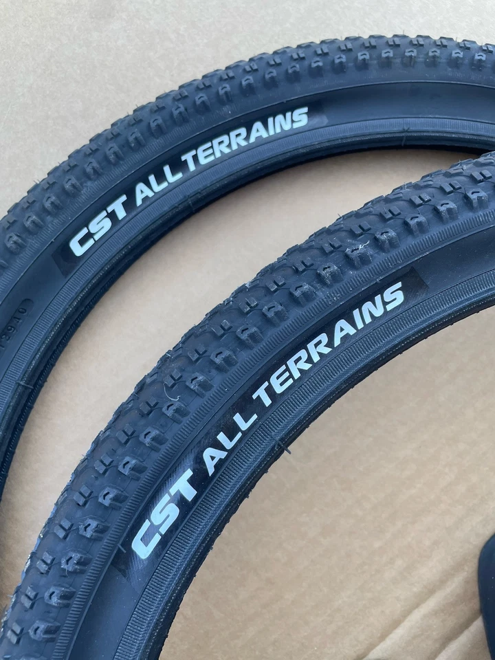 Neumáticos de bicicleta 20"" x 1,95, tubos CST todo terreno negro Street Moto BMX GT Dyno Foto 2 de 4