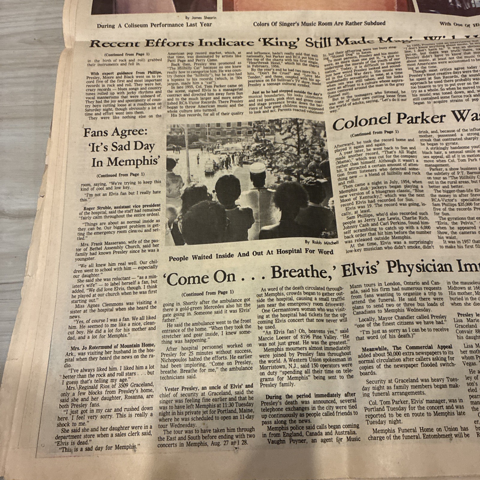 DEATH of ELVIS PRESLEY NEWSPAPER, MEMPHIS PRESS-SCIMITAR,  August 17, 1977