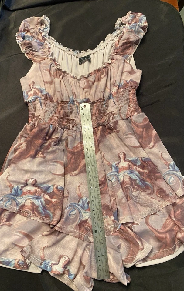 Urban Outfitters ангельский со сборками Детский комбинезон размер M собор печати фестиваль - Изображение 4 из 4