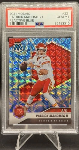PSA 10!! PATRICK MAHOMES!!!  REACTIVE BLUE MOSAIC!!! 2021 !! CHIEFS!!!!