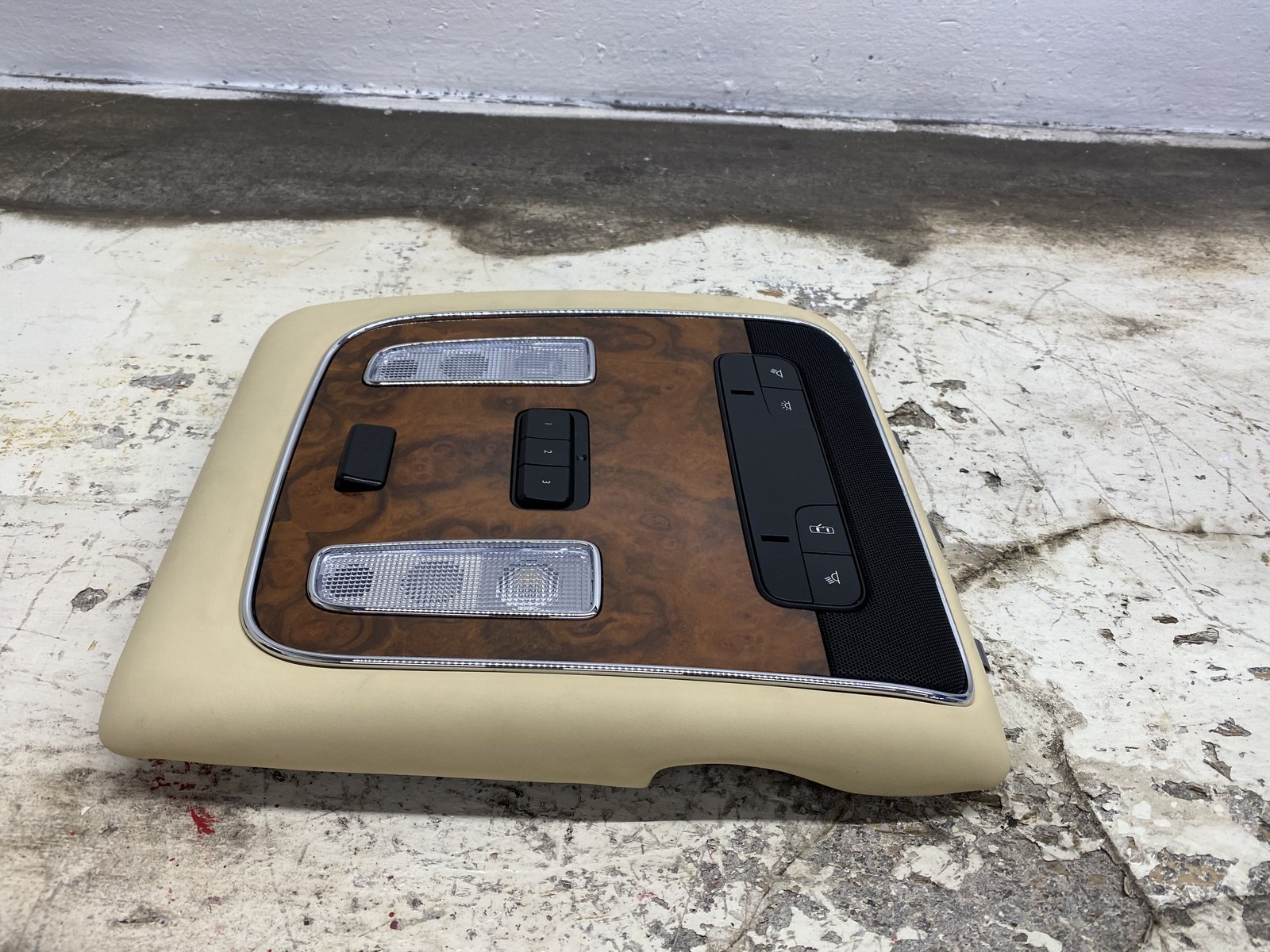 2010-2020 BENTLEY MULSANNE OEM FRONT ROOF CONSOLE DOME LIGHT LAMP SWITCH PANEL