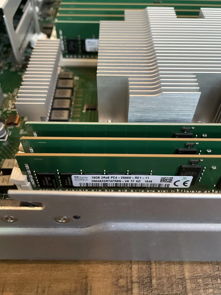 Pure Storage 83-0169-00 Flash Array X20 R2 controller. 192gb memory. procs. - Image 2 of 4