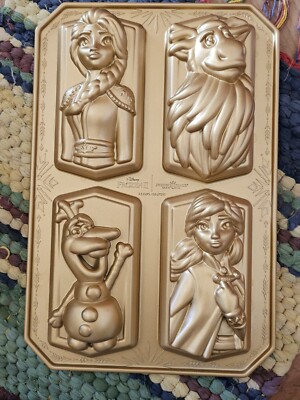 Unused Disney Frozen II Nordic Ware USA 2.5 CUPS Gold Aluminum Bundt Pan 