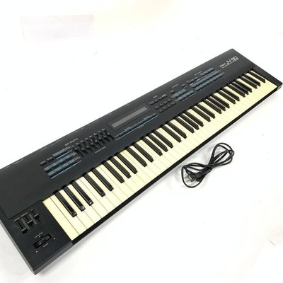 Roland JV-90 76 keys Expandable synthesizer Musical Workstation 