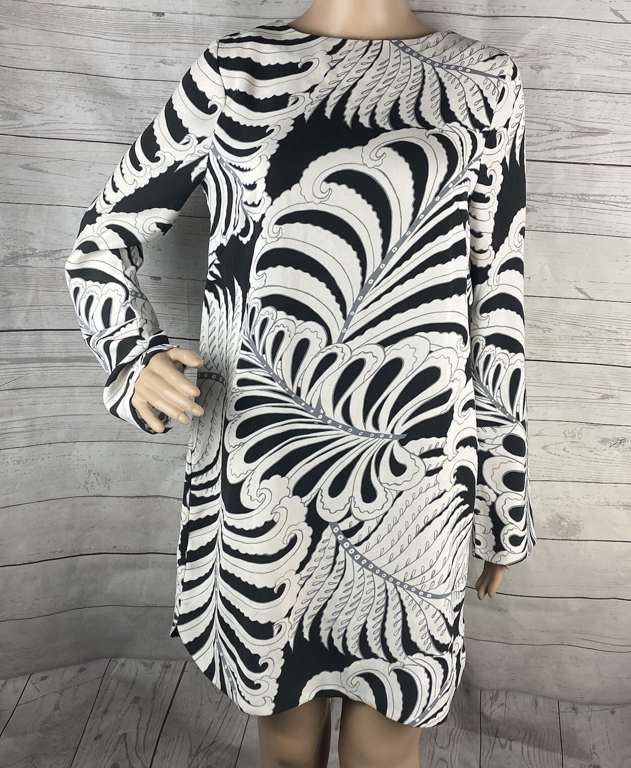 H\u0026M Dress Size 8 Black White Floral 