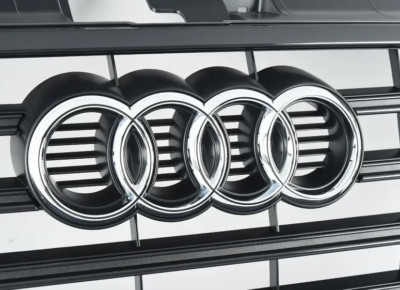 NEW AUDI A3 S3 8V FRONT RADIATOR GRILLE 8V5853651AAFUQ 8V5-853-651