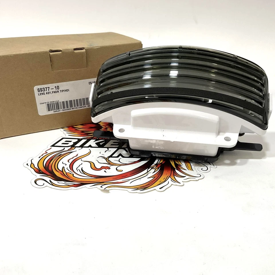 Genuine Harley 2014 Up Touring HDI Canadian Rear Fender Lens Assembly 69377-10 - Image 4 of 4