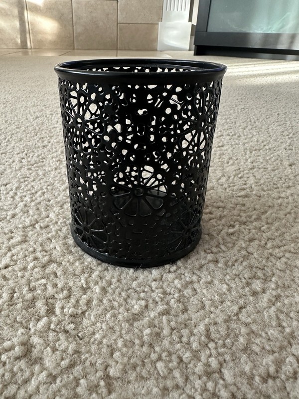 Black Pencil Pen Cup Holder Metal Flower Design Office Supplies 4 Inches Tall